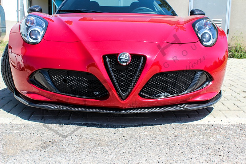 Alfa_Romeo_4C_Carbon_fiber_front_splitter_4