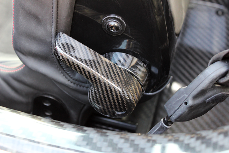 Carbon fiber Alfa Romeo 4C seat adjustment handle_3