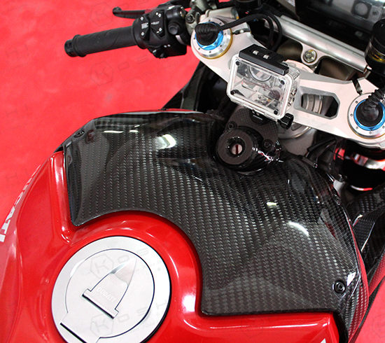 Ducati Panigale V4 S upper fuel tank cover